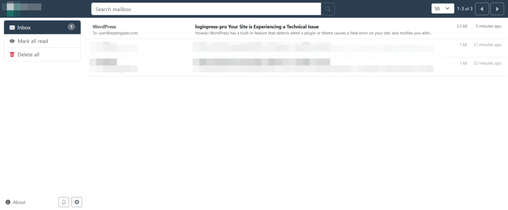 WordPress admin email notification saying "Your site is experiencing a technical issue"